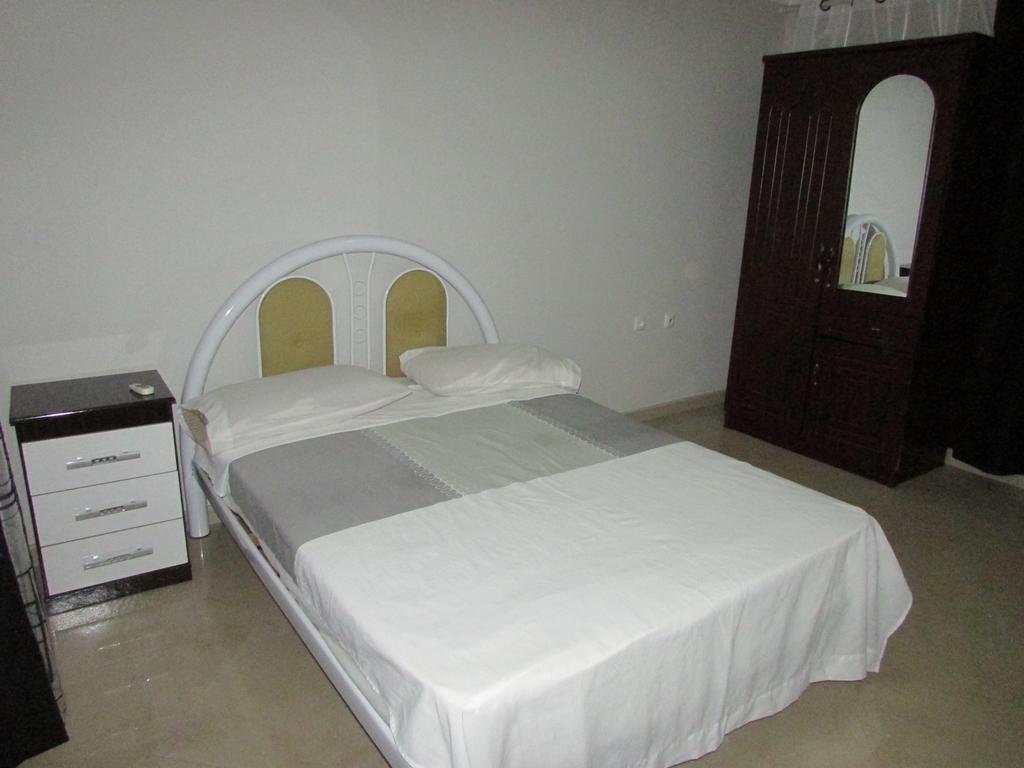 לינה וארוחת בוקר סאו פיליפי Residencial Girassol, Lda מראה חיצוני תמונה