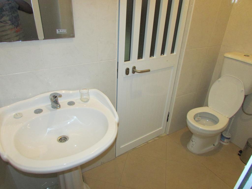 לינה וארוחת בוקר סאו פיליפי Residencial Girassol, Lda מראה חיצוני תמונה